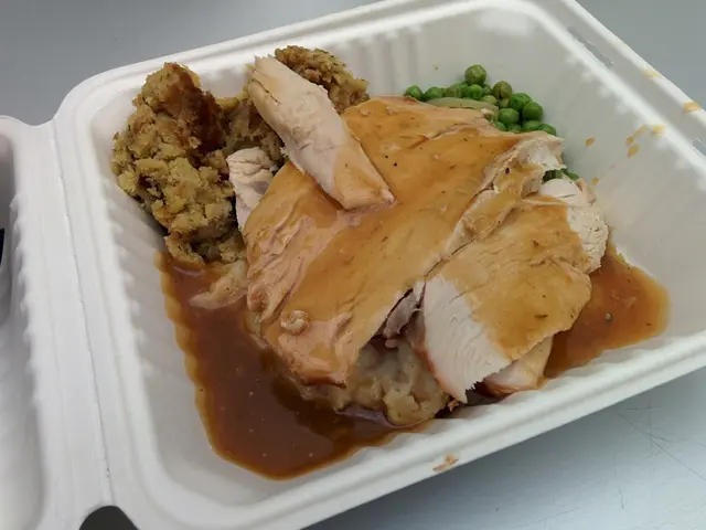 Domestic treatments and foods for treating cold, cough, and fatigue in children