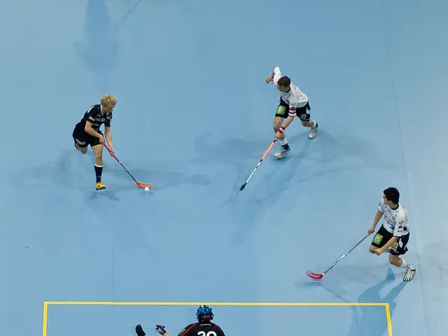 Injured digit: Signs, remedies, and when to consult a medical professional