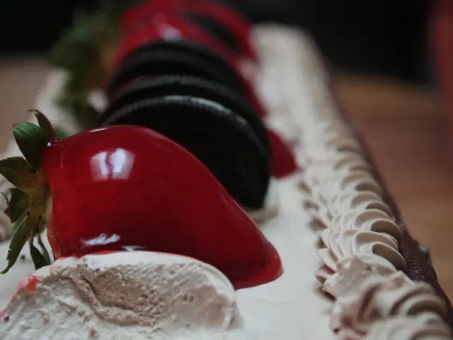 Intense Pineapple Upside Down Cake Competition