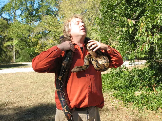 Unnamed Individual: The perpetually living enigma, Ismail Azizi