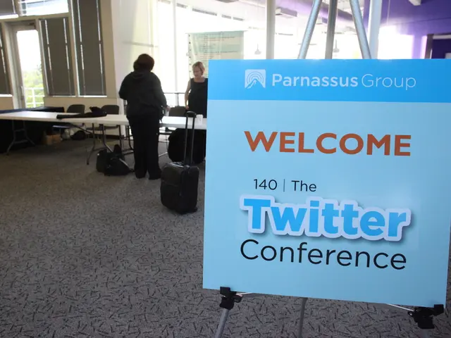 Free internet access options for seniors: