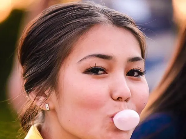 Pregnancy and Gum Bleeding: Understanding Causes, Symptoms, Treatments, and Home Remedies