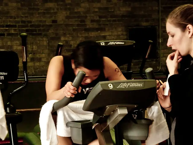 " navigating the realm of menstruation in the world of elite female cycling"