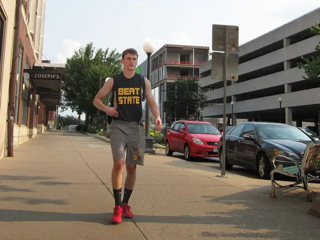 City impact on individuals' travel patterns