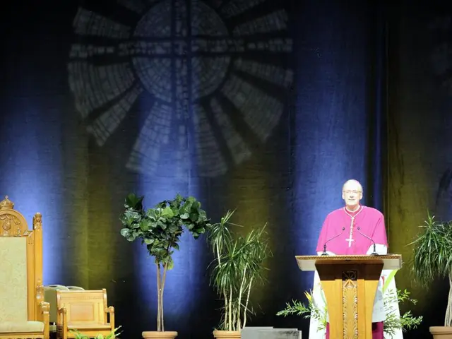 Andrew Huberman discussing his decision to cease hosting podcasts