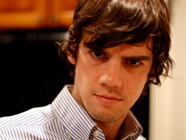 Monitoring News Headlines for Accuracy Using Eye Movement Tracking